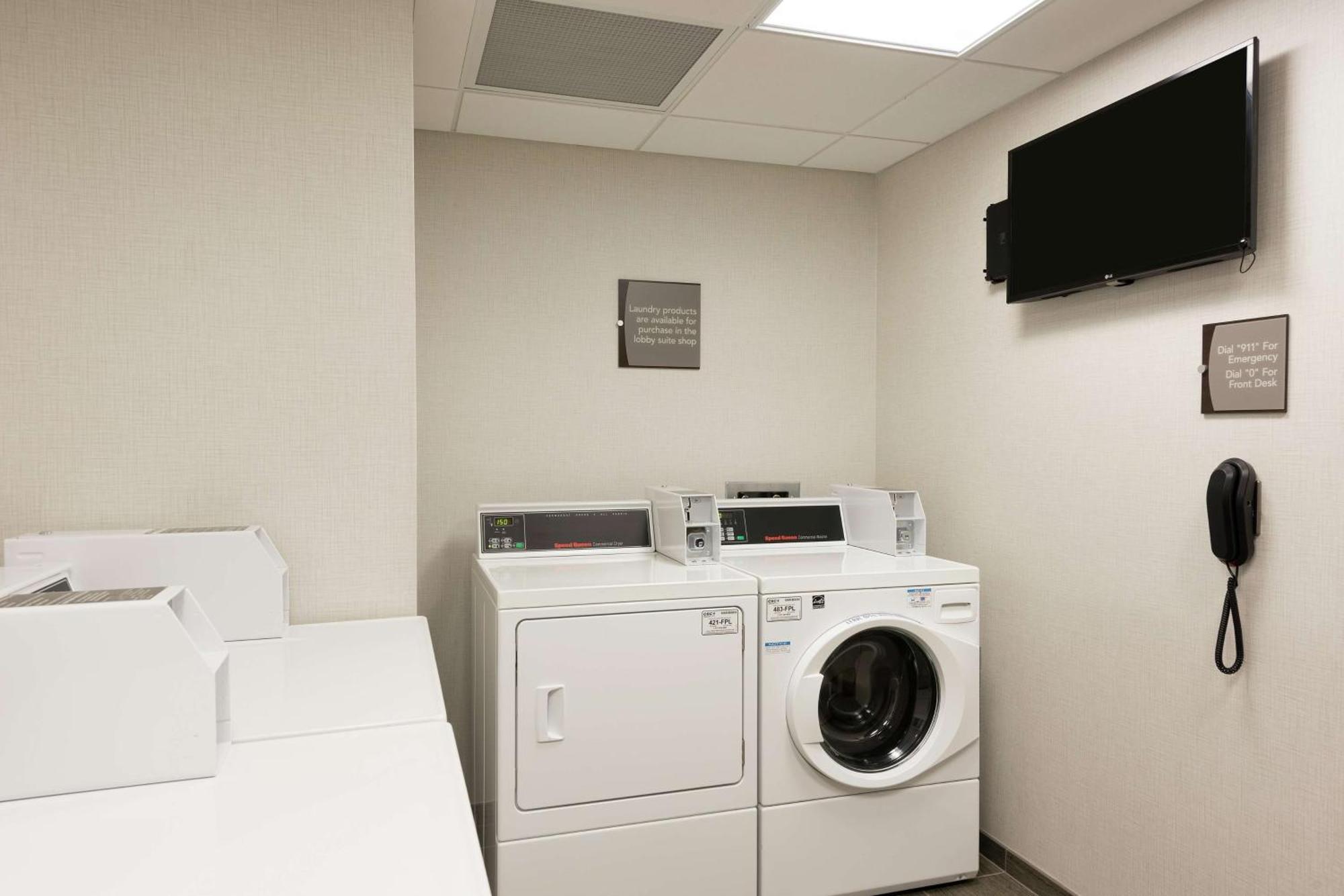 Homewood Suites By Hilton Grand Rapids Downtown מראה חיצוני תמונה