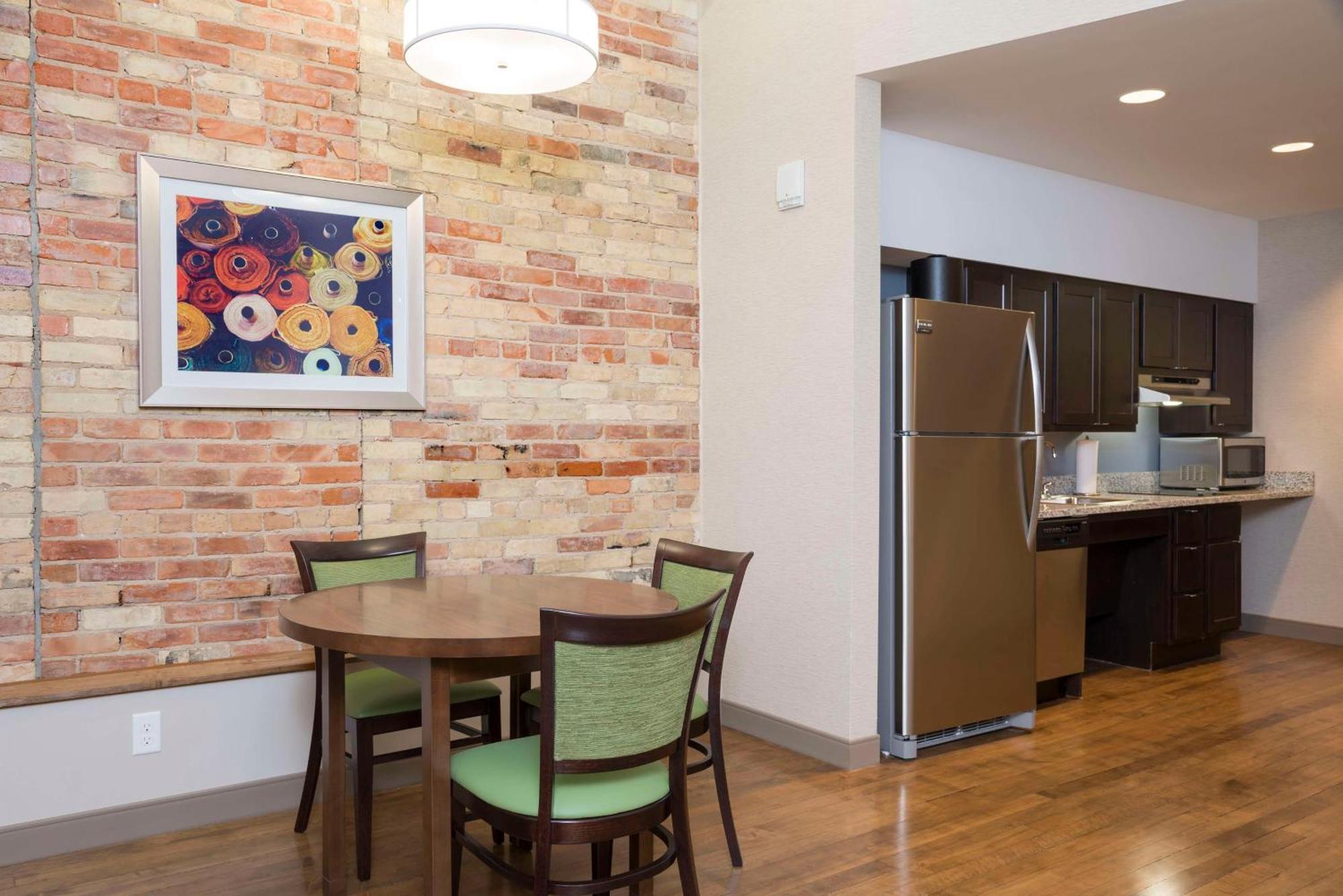 Homewood Suites By Hilton Grand Rapids Downtown מראה חיצוני תמונה