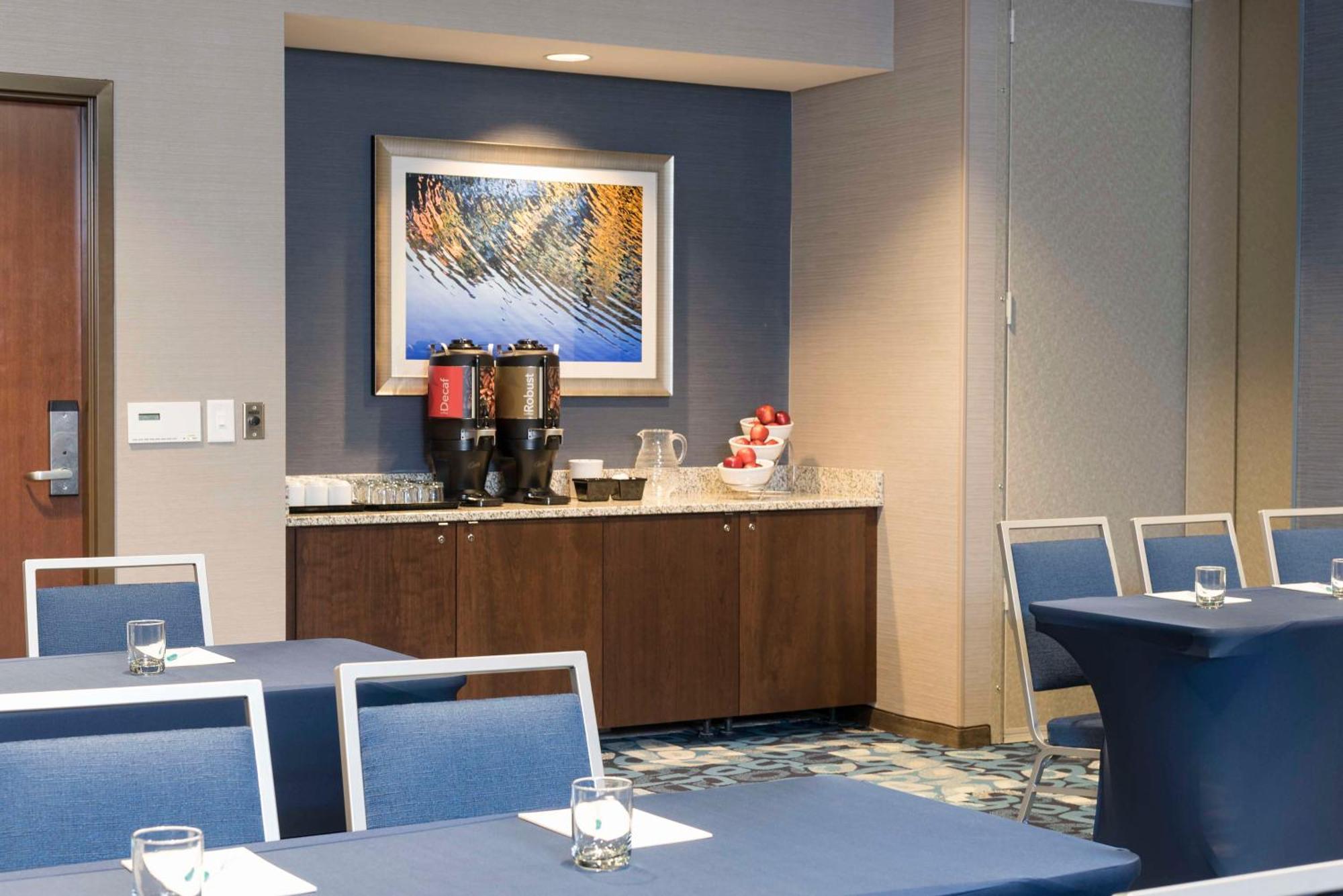 Homewood Suites By Hilton Grand Rapids Downtown מראה חיצוני תמונה