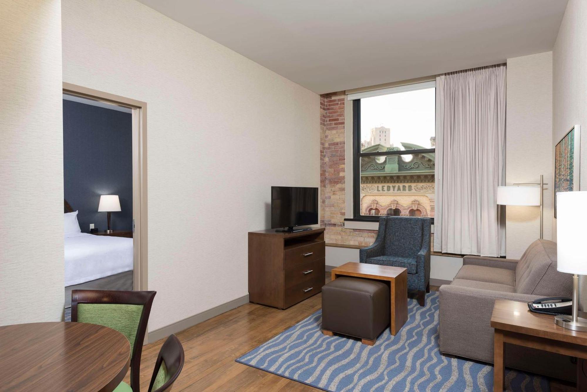 Homewood Suites By Hilton Grand Rapids Downtown מראה חיצוני תמונה