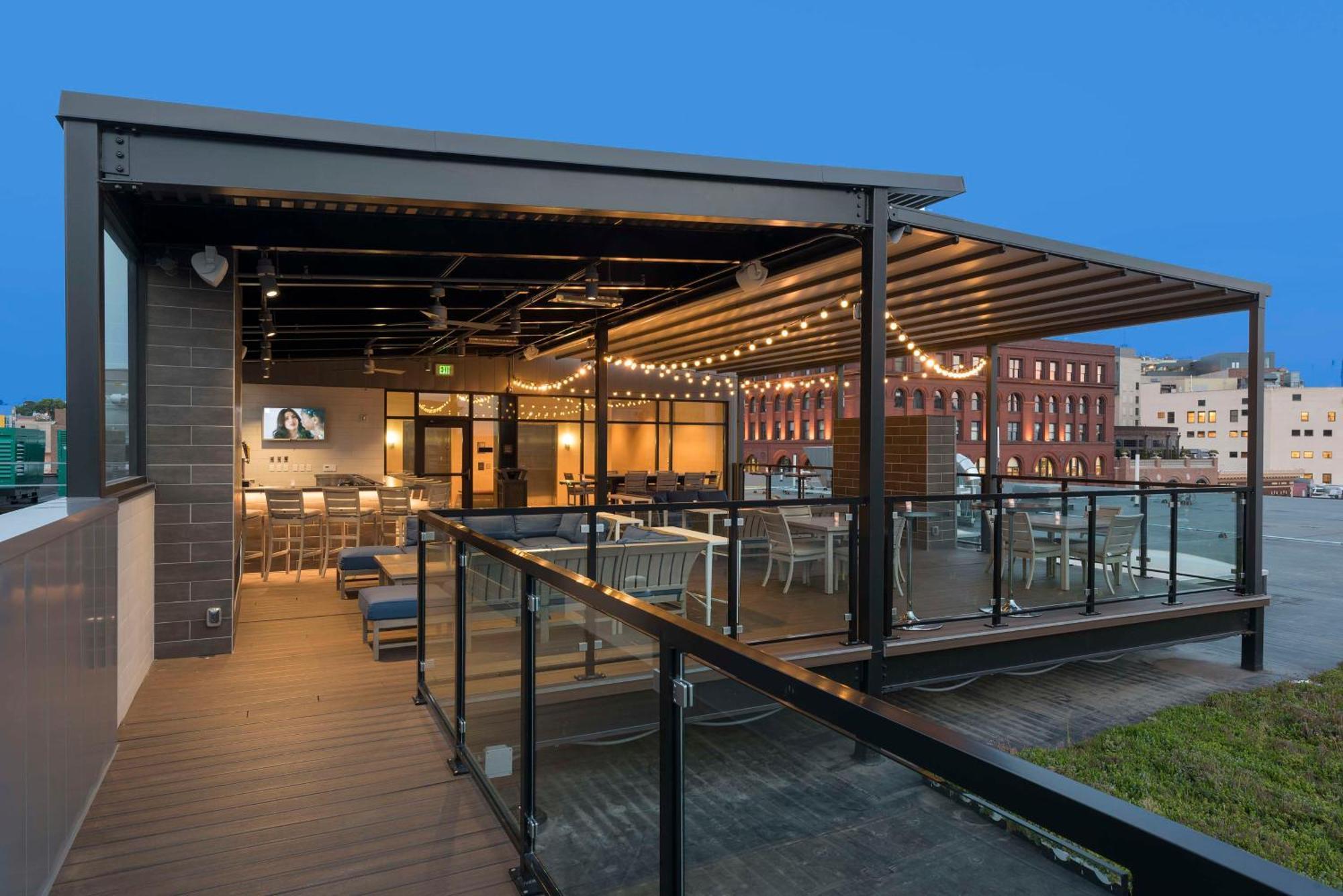 Homewood Suites By Hilton Grand Rapids Downtown מראה חיצוני תמונה