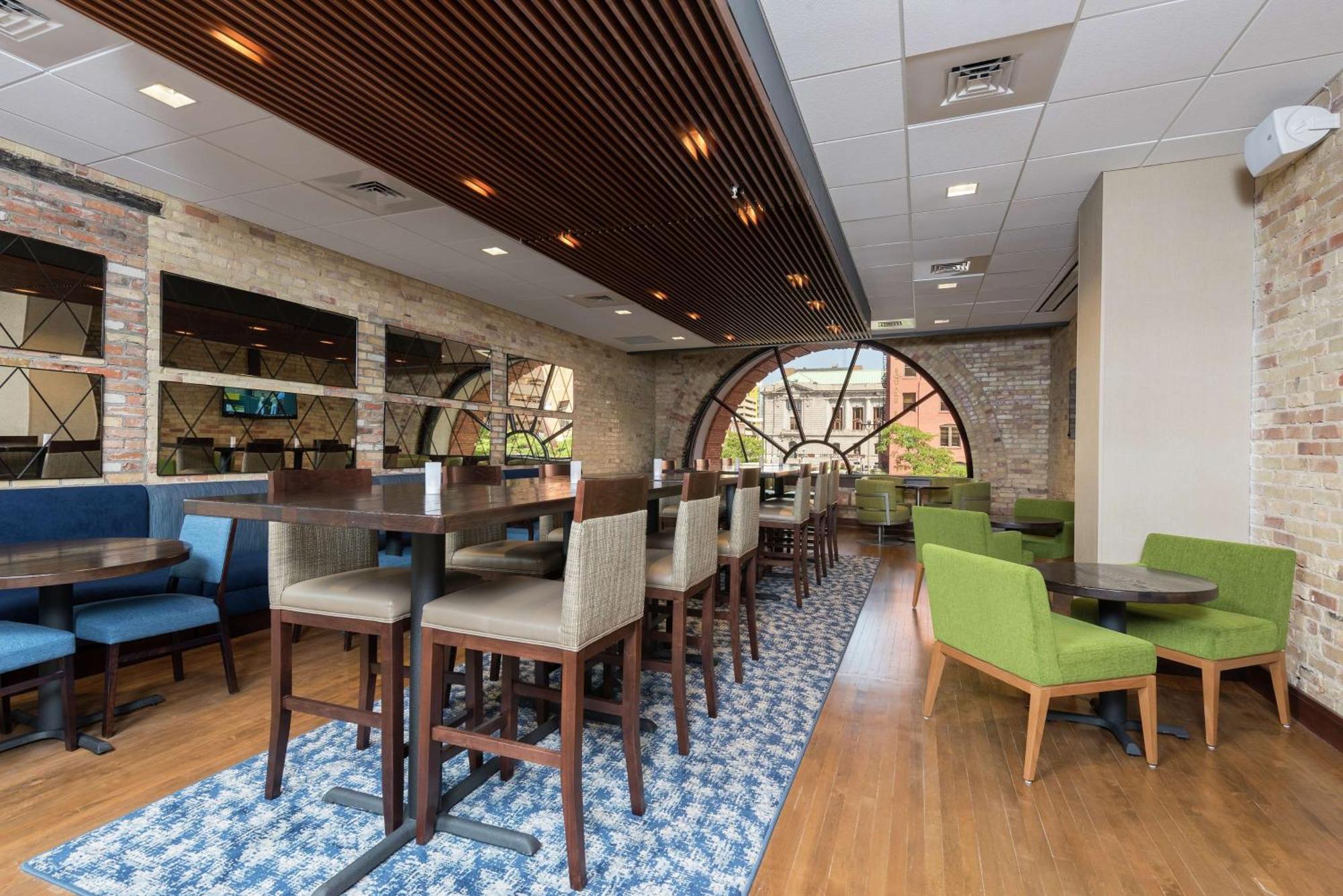 Homewood Suites By Hilton Grand Rapids Downtown מראה חיצוני תמונה